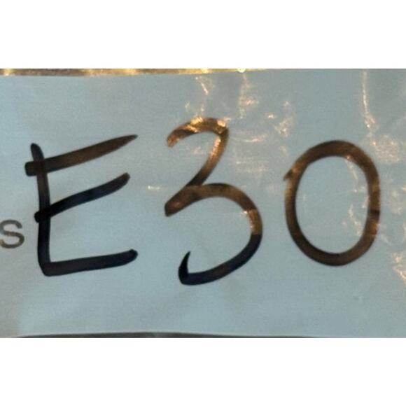 Brooks Brothers Makers Mens Tie 100% Silk Classic Chain Link Red Blue Yellow USA - Picture 8 of 8